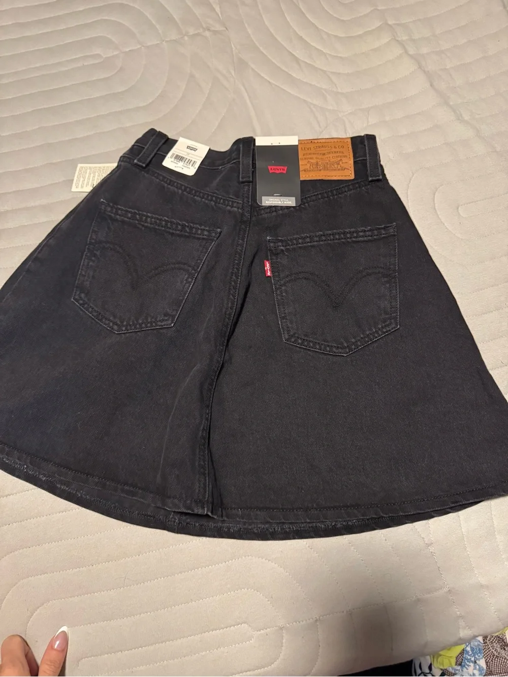 Levis levi flared